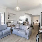 - Casa *