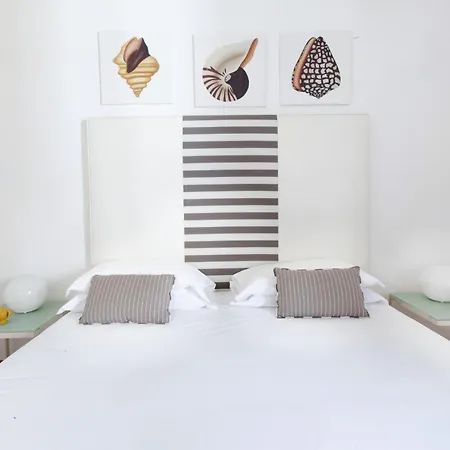 - Casa